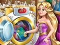 Lojë Dita e Lavanderi e Goldie Princess  në internet
