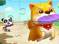 Lojë Jigsaw Puzzle: Panda e vogël luan me kafshët shtëpiake  në internet