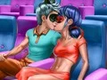 Lojë Dotted Girl Cinema Flirting në internet