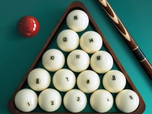Lojë BILLARDS 3D: Piramida Ruse në internet