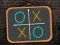 Lojë Tic Tac Toe blackboard në internet