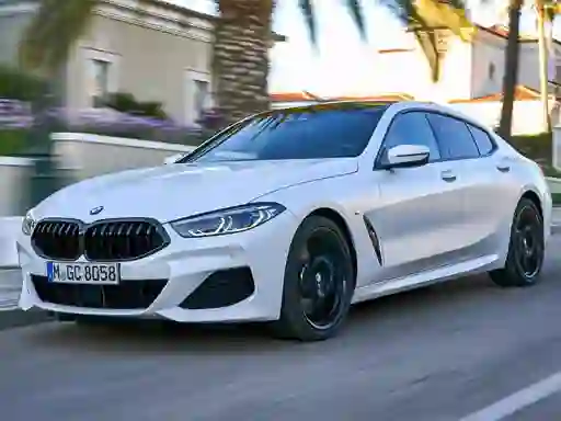 Lojë BMW 8-Series në internet