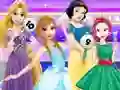 Lojë Princesses Fashion Clash në internet