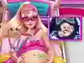 Lojë Superhero Pregnant Emergency në internet