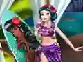 Lojë Princesses Swimsuit Contest në internet