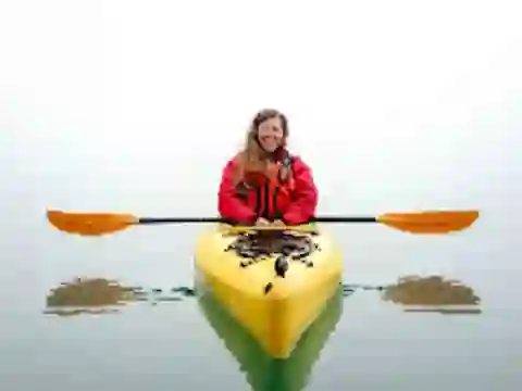 Lojë Kayak Kayaking Lake Jigsaw në internet