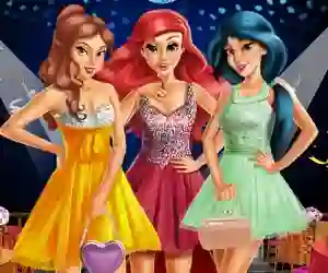Lojë Princesses Prom Night në internet