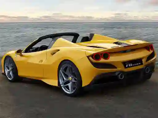 Lojë Ferrari F8 Spider në internet