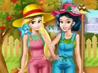 Lojë Princesses Working In the Garden në internet