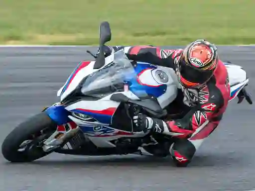 Lojë BMW S1000RR në internet