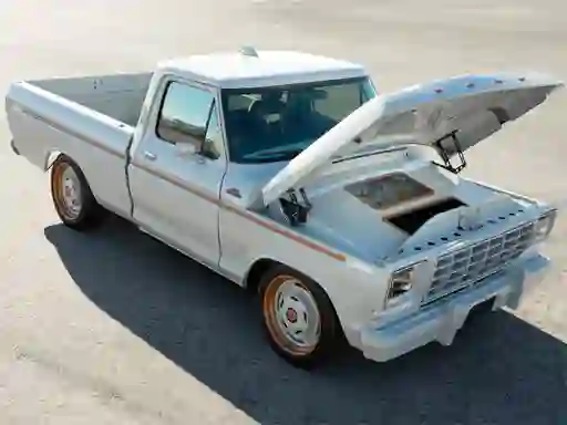 Lojë Ford F-100 Eluminator Slide në internet