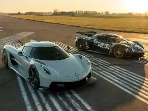 Lojë Koenigsegg Jesko Absolut në internet