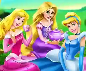 Lojë Princesses Day Out në internet