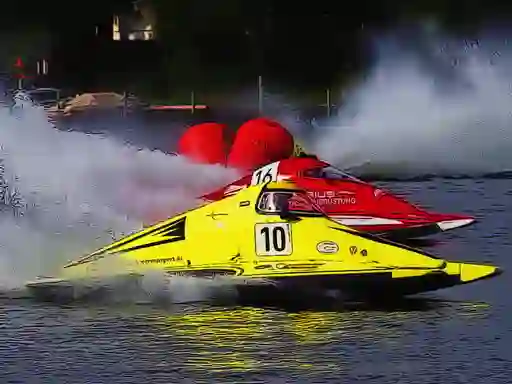 Lojë Motor Racing Boat në internet