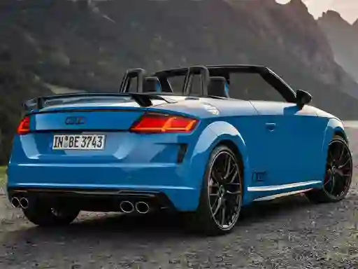 Lojë Audi TTS Roadster Slide në internet
