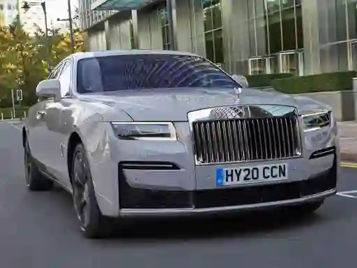 Lojë Rolls-Roycs Ghost Slide në internet