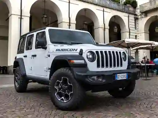 Lojë Jeep Wrangler 4xe Slide në internet
