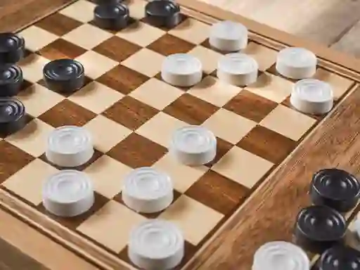 Lojë Checkers Two Player në internet