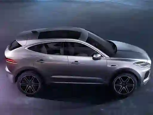 Lojë Jaguar E-Pace 2021 Slide në internet