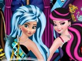 Lojë Princesses Në Përbindësh të lartë  në internet
