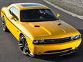 Lojë Dodge Challenger SRT8 Slide në internet