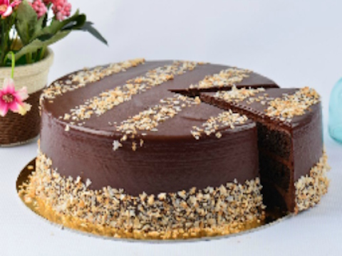 Lojë Ferrero Rocher Cake Jigsaw në internet