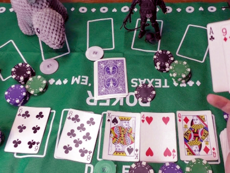 Lojë Poker rastësor në internet në internet